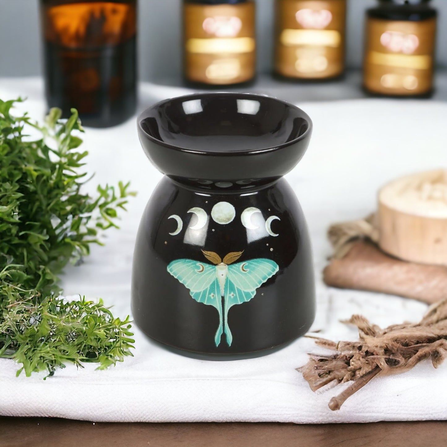 Luna Moth Mystical Oil burner - For Essential oils or Wax melts.