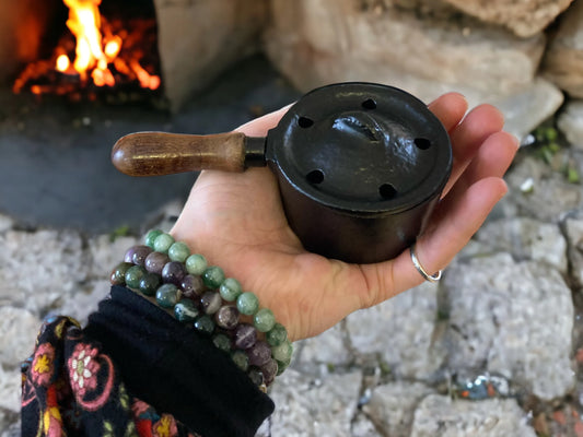 Small cast iron burner with lid and wooden handle - perfect for wax melts, resin incense and log burners